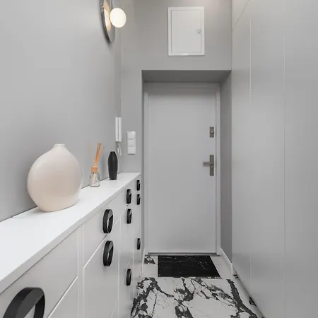 Aleje Jerozolimskie 25 By Homeprime Warsaw