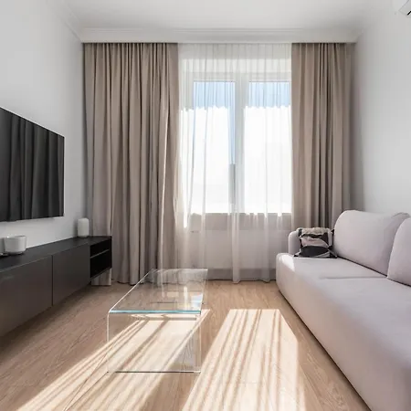 Aleje Jerozolimskie 25 By Homeprime *