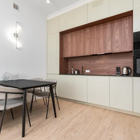 Aleje Jerozolimskie 25 By Homeprime