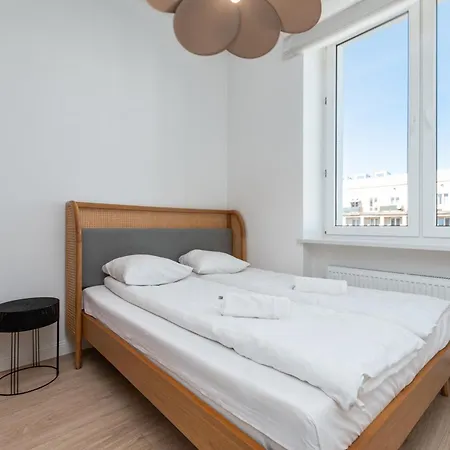 Aleje Jerozolimskie 25 By Homeprime *